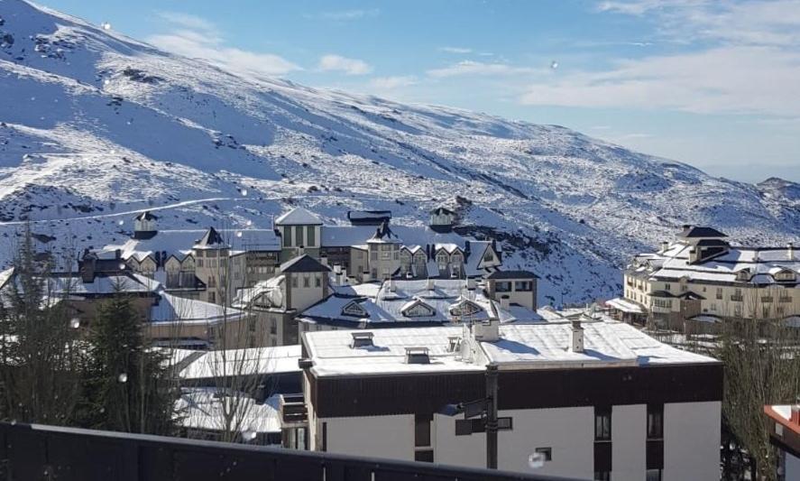 סיירה נבדה Todosierranevada Zona Baja - Edificio Atlas - Vistas A La Montana - Junto A Los Telecabinas מראה חיצוני תמונה